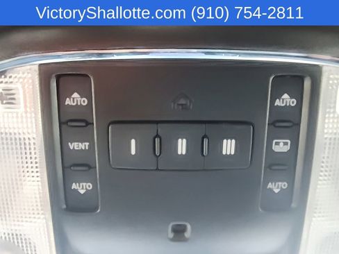 Used 2021 Jeep Grand Cherokee Overland AWD/4WD image 42
