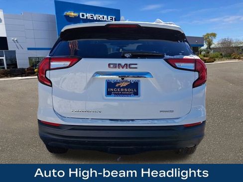 Used 2024 GMC Terrain SLE image 7