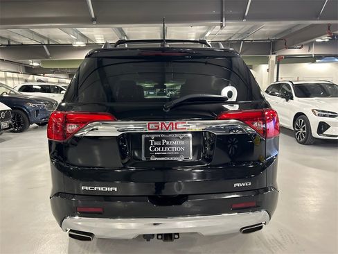 Used 2019 GMC Acadia Denali w/ Technology Package image 3