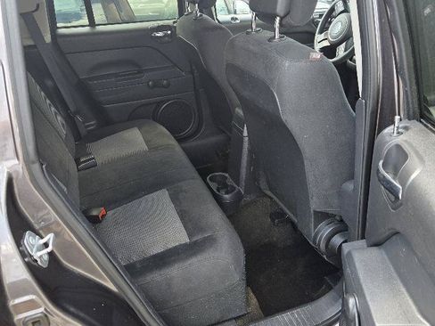 Used 2016 Jeep Compass Sport AWD/4WD image 11