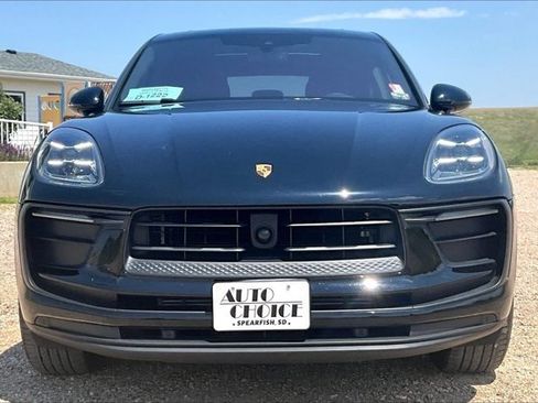 Used 2024 Porsche Macan AWD/4WD image 2