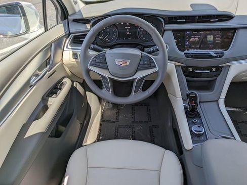 New 2026 Cadillac XT5 Premium Luxury AWD/4WD image 18
