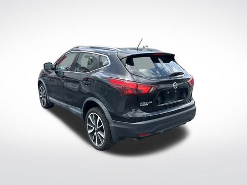 Used 2017 Nissan Rogue Sport SL FWD image 4