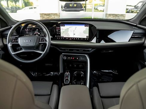 Certified 2025 Audi Q5 Premium Plus w/ Premium Plus AWD/4WD image 19