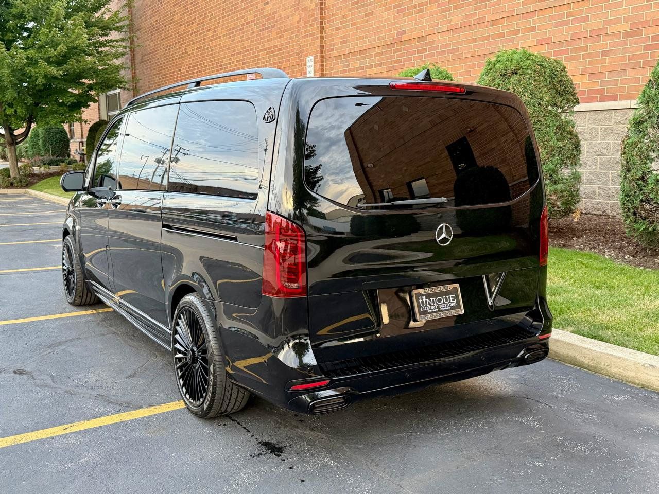 Used 2021 Mercedes-Benz Metris Passenger image 8