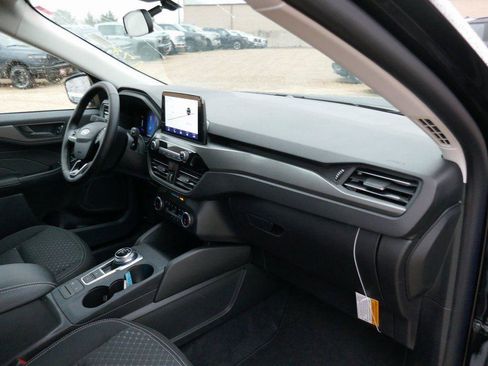 New 2026 Ford Escape Active w/ Cold Weather Package FWD image 10