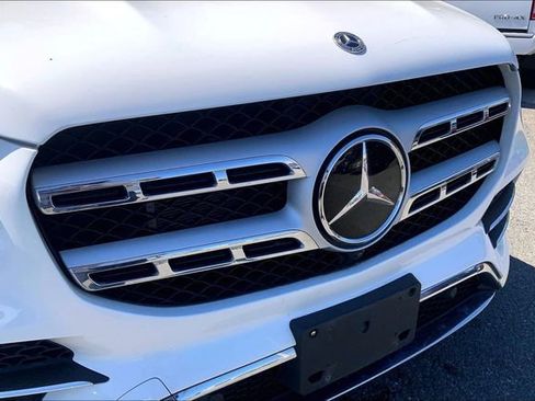 Used 2023 Mercedes-Benz GLS 450 4MATIC w/ AMG Line Exterior image 5