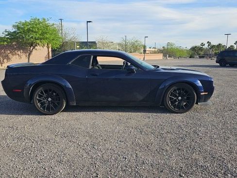 Used 2013 Dodge Challenger R/T image 4