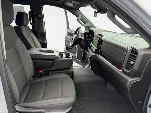 Used 2025 GMC Sierra 1500 SLE w/ Preferred Package AWD/4WD image 26