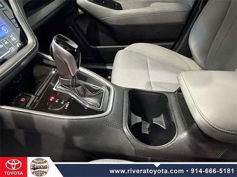 Used 2021 Subaru Legacy Premium image 21