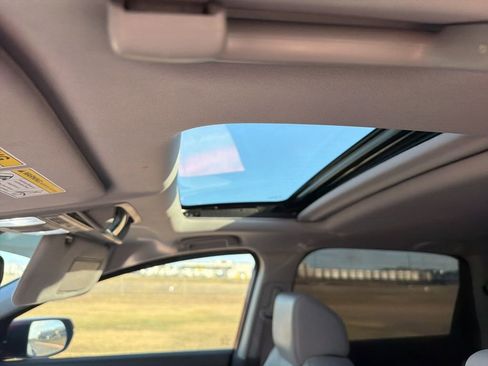 Used 2020 Honda CR-V Touring image 14