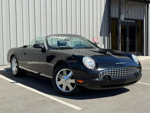 Used 2002 Ford Thunderbird RWD image 9