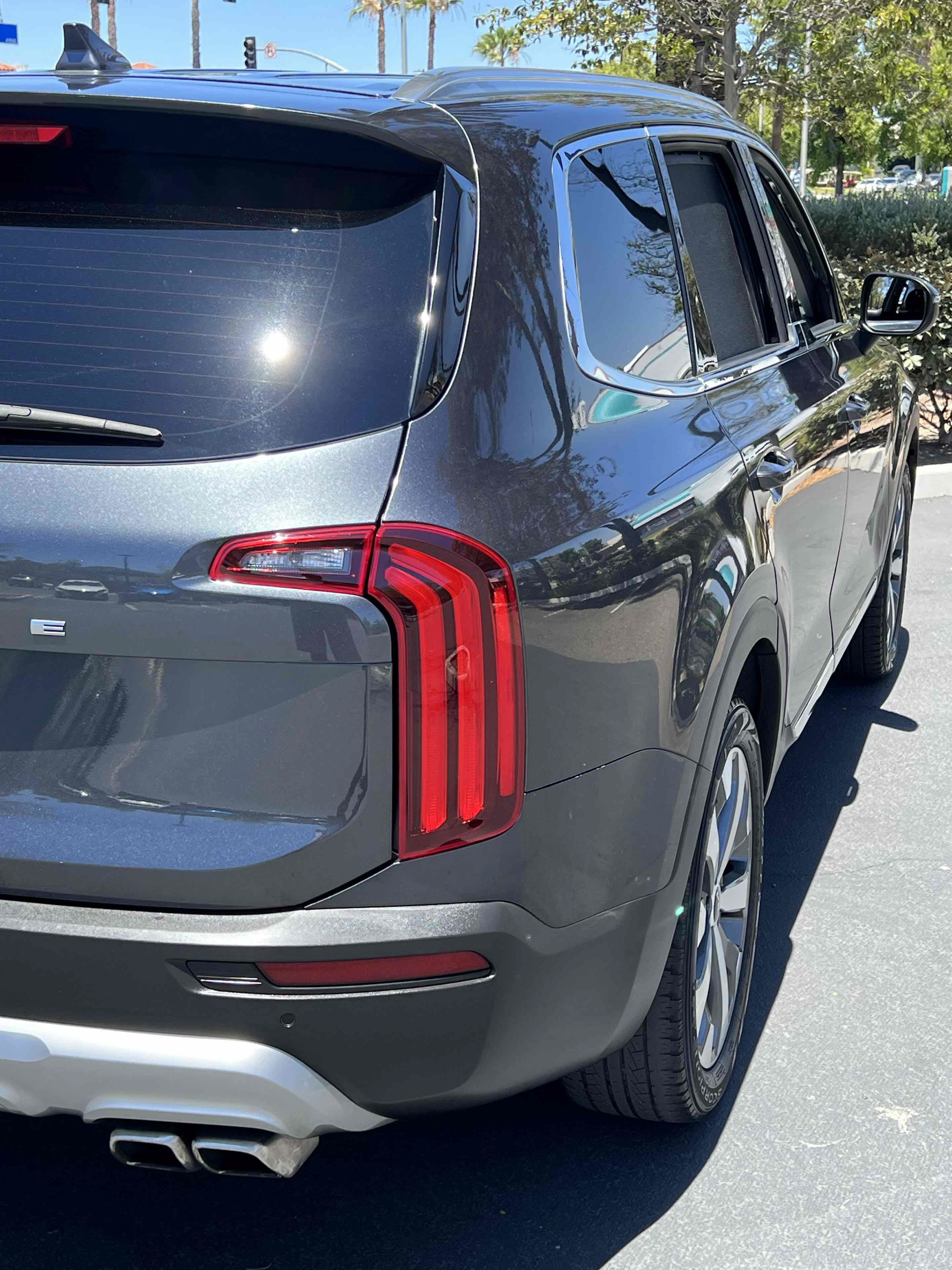 Used 2022 Kia Telluride EX w/ EX Premium Package FWD image 54