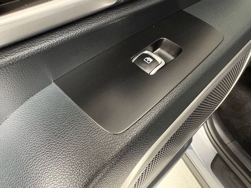 Used 2025 Kia Telluride S AWD/4WD image 41