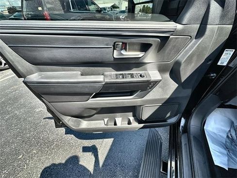 Used 2025 Toyota Tundra Platinum image 22