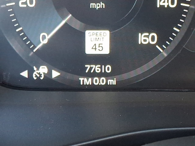 Used 2021 Volvo XC40 T5 R-Design w/ Advanced Package AWD/4WD image 21
