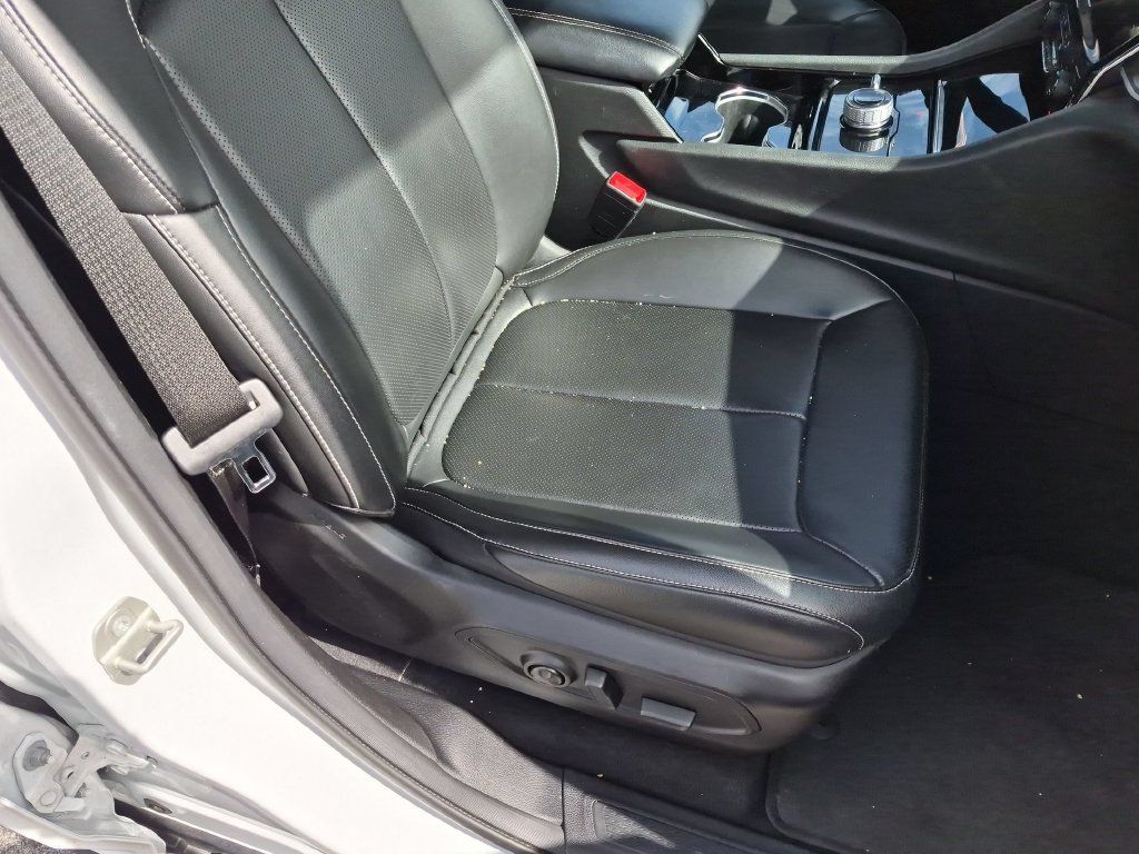 Used 2023 Jeep Grand Cherokee L Limited w/ Luxury Tech Group II AWD/4WD image 30