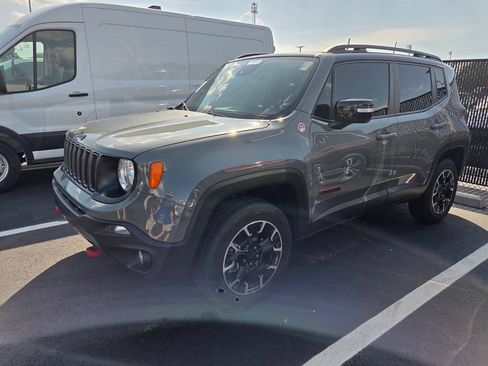 Used 2023 Jeep Renegade Trailhawk w/ Sun/Sound Group AWD/4WD image 7
