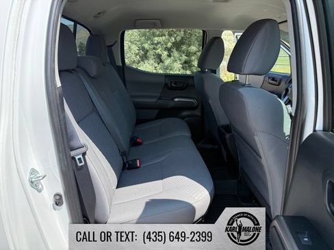 Used 2021 Toyota Tacoma SR5 AWD/4WD image 31