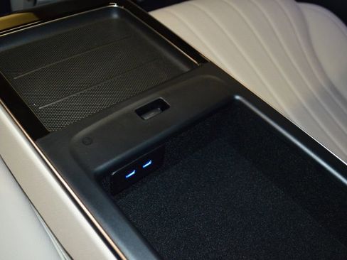 Used 2026 Mercedes-Benz S 500 4MATIC image 32