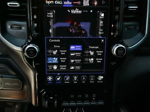 Used 2020 RAM 2500 Laramie w/ Night Edition AWD/4WD image 35