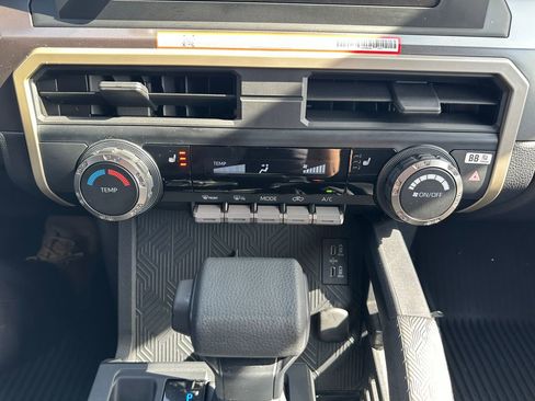 Used 2025 Toyota Tacoma SR5 image 17