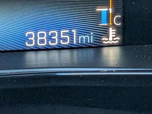 Used 2023 Chevrolet Colorado LT image 19