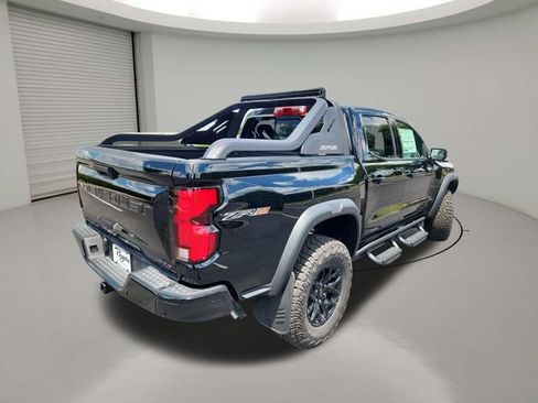 New 2026 Chevrolet Colorado ZR2 w/ Midnight Edition AWD/4WD image 7