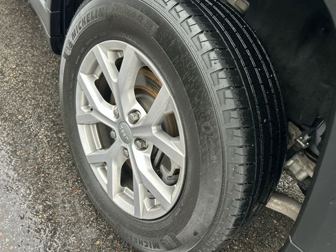 Used 2021 Jeep Grand Cherokee L Limited image 28