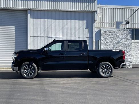 Used 2026 Chevrolet Silverado 1500 LT image 2