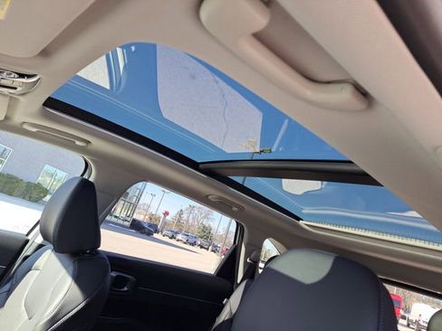 New 2026 Kia Sorento S FWD image 6