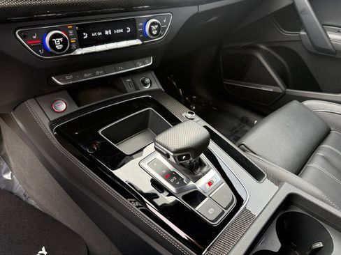 Used 2023 Audi SQ5 Premium Plus w/ Premium Plus Package image 13