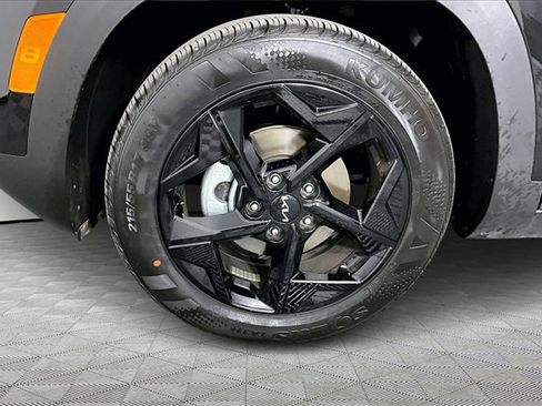 Certified 2026 Kia Seltos EX w/ EX Sunroof Package image 33