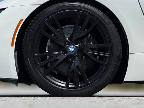 Used 2016 BMW i8 AWD/4WD image 18
