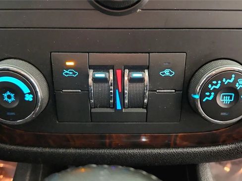 Used 2012 Chevrolet Impala LT w/ LT Sunroof Package FWD image 29