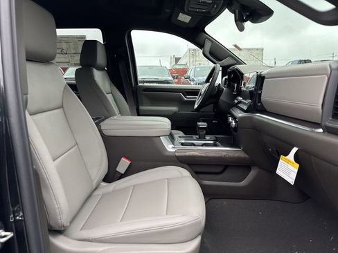New 2026 GMC Sierra 1500 SLT w/ SLT Premium Package image 24