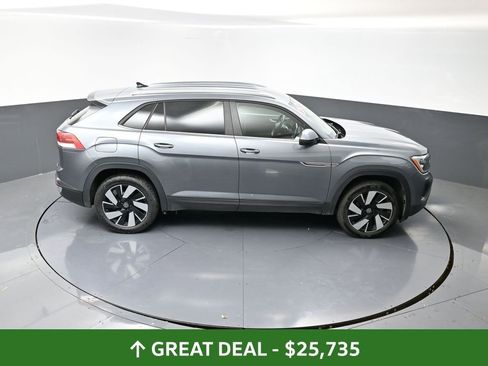 Used 2024 Volkswagen Atlas Cross Sport SE image 44