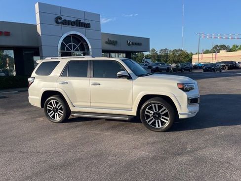 Used 2023 Toyota 4Runner Limited AWD/4WD image 2
