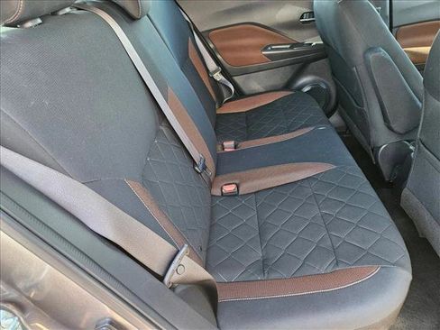 Used 2019 Nissan Kicks SR w/ Exterior Package image 18