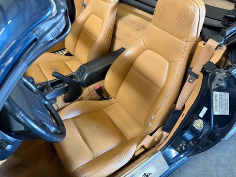 Used 1997 MAZDA MX-5 Miata STO-Edition Convertible 2D image 8