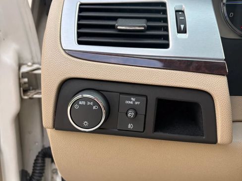 Used 2011 Cadillac Escalade Premium AWD/4WD image 52