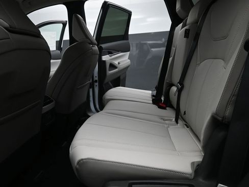 Used 2026 INFINITI QX60 Pure w/ Cargo Package AWD/4WD image 11