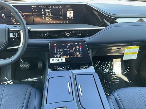 New 2026 INFINITI QX80 4WD image 14