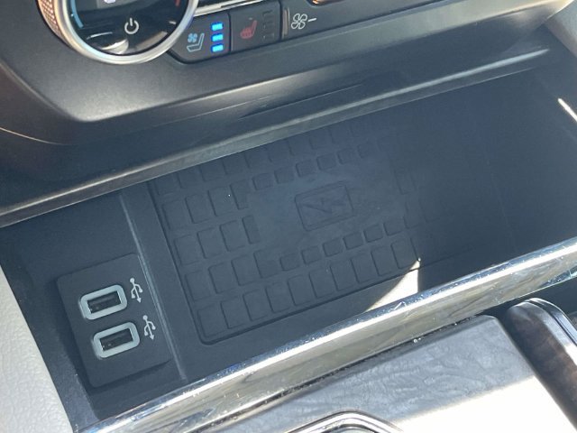 Used 2018 Ford Expedition Limited w/ Equipment Group 302A RWD image 29