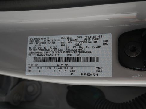 Used 2026 Ford F250 Platinum w/ Platinum Plus Package image 44