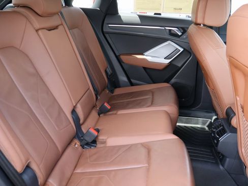 Used 2022 Audi Q3 2.0T Premium AWD/4WD image 27