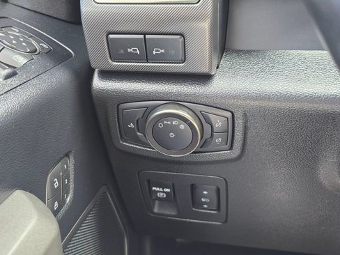 Used 2019 Ford F150 Raptor w/ Equipment Group 802A Luxury AWD/4WD image 29