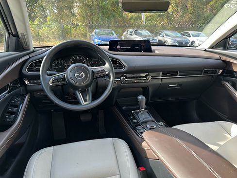 Certified 2025 MAZDA CX-30 2.5 Turbo w/ Premium Plus Pkg image 10