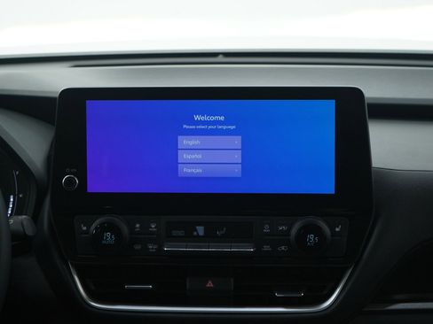 Used 2024 Toyota Grand Highlander XLE image 16