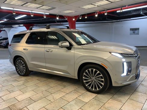 Used 2025 Hyundai Palisade Calligraphy AWD/4WD image 6